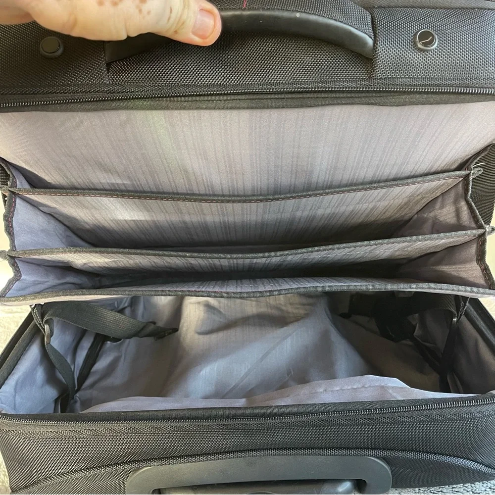 Samsonite used great